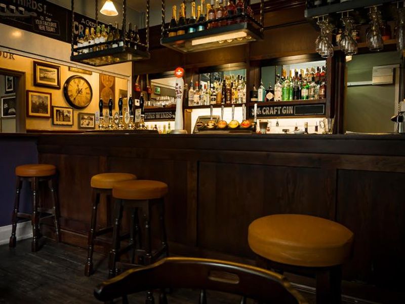 (Pub, Bar). Published on 05-12-2021