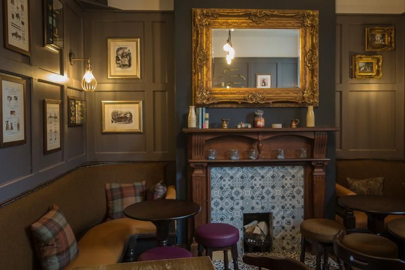 (Pub, Bar). Published on 05-12-2021