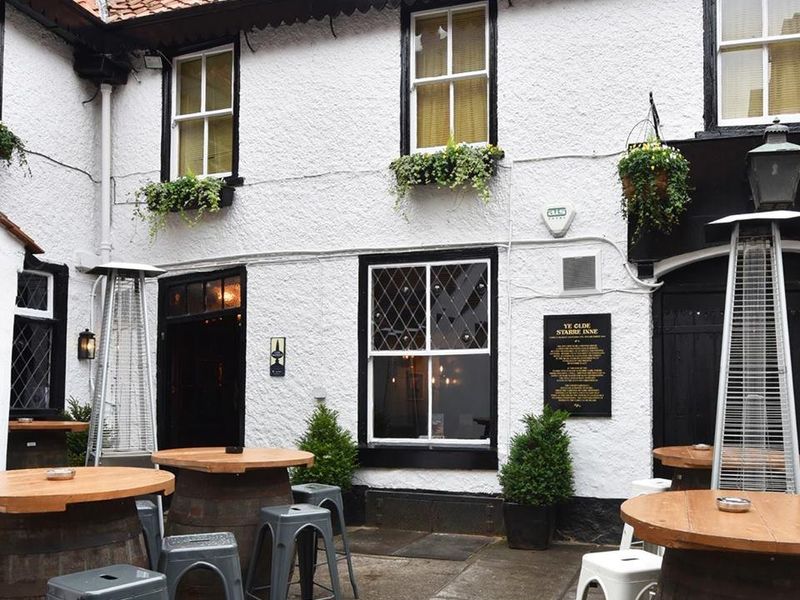 (Pub, External, Garden). Published on 27-02-2019