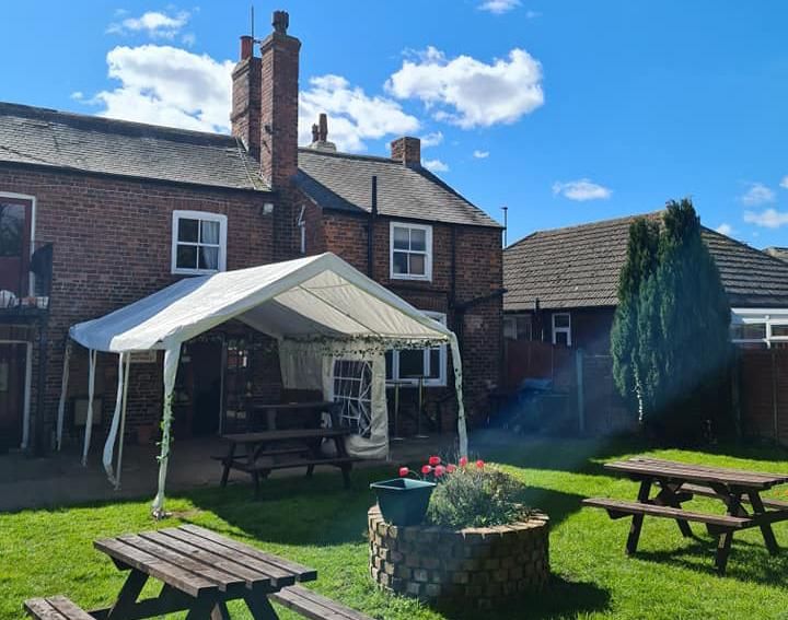 (Pub, Garden). Published on 04-04-2022
