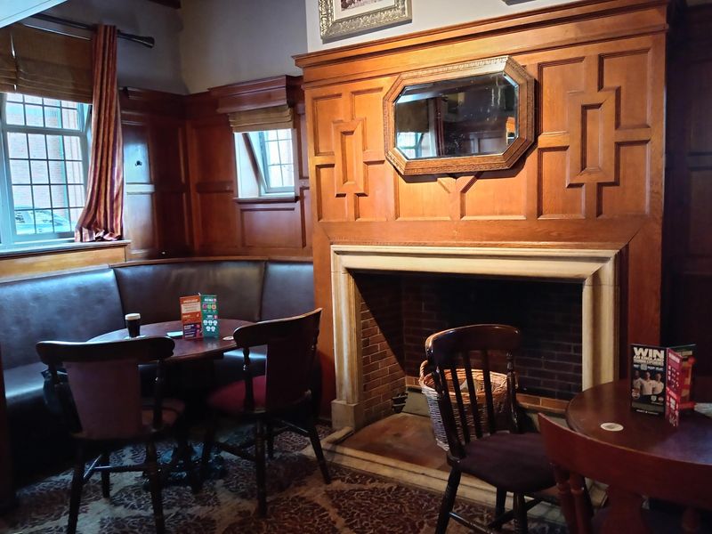 (Pub, Bar). Published on 17-06-2026 