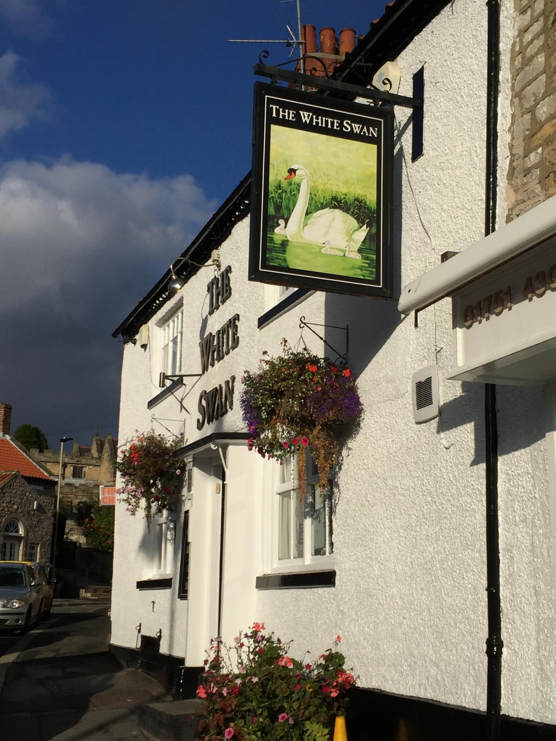 (Pub, External, Sign). Published on 31-10-2016