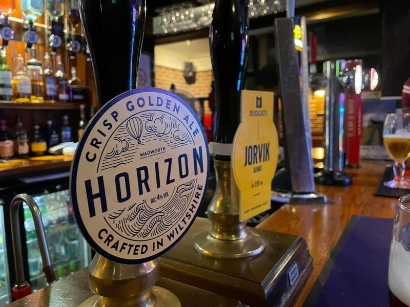 (Pub, Bar). Published on 15-12-2021